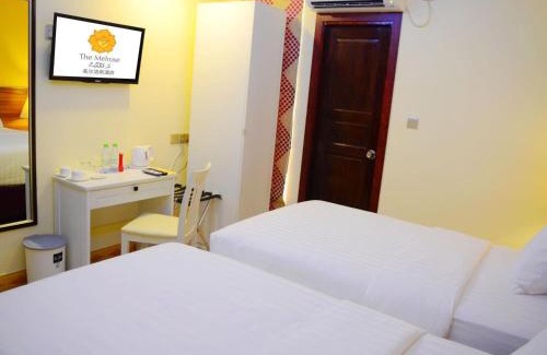 Male Hotel | The Grand View