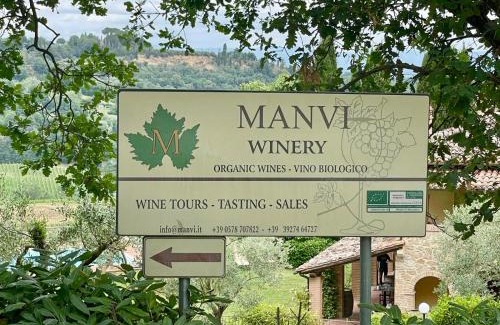 Montepulciano Bed & Breakfast | The Grapevine by MANVI