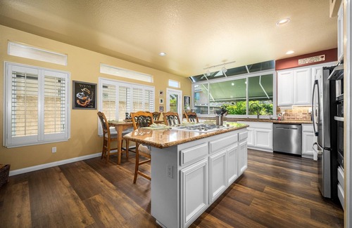 Cypress House | The Great Park Place! Beautiful 2bd, 2 bath, centrally located, cul-de-sac home.