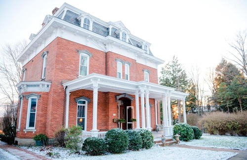 Mercer House | The Green Room at The Big Brickhouse