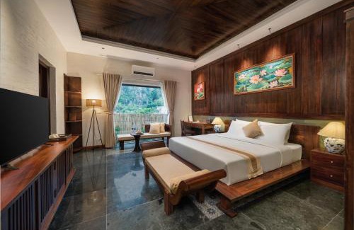 Hoa Lu Hotel | The Greenary Garden