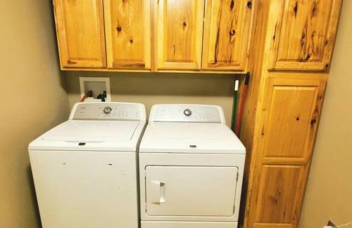 Tahlequah House | The Greenhouse - 3bed 2bath home in Tahlequah, OK