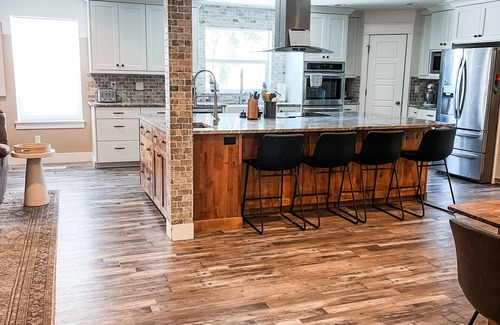 Nampa House | The Group Shouse - Sleeps 20+, Game Basement, 4 Patios, & More