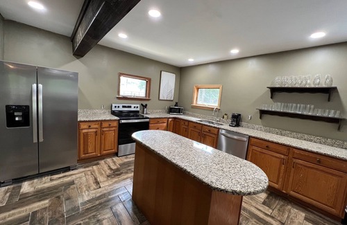 Old Forge Cottage | The Guide’s River Cottage Riverfront Retreat + Walk to Town