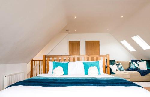 Swalecliffe House | The Hamptons - Entire Seafront Property with Stunning Sunsets