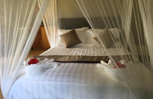Toula Hotel | The Harbourview - Vava'u