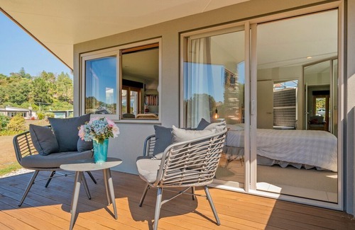 Cooks Beach House | The Haven - Cooks Beach Holiday Home