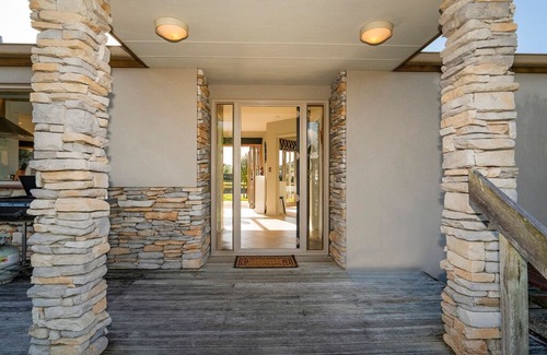 Cooks Beach House | The Haven - Cooks Beach Holiday Home