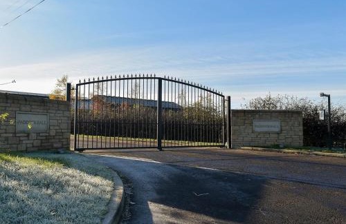 Linlithgow House | The Haymakers