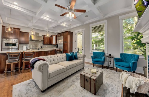 Home Park House | The Heart of Midtown