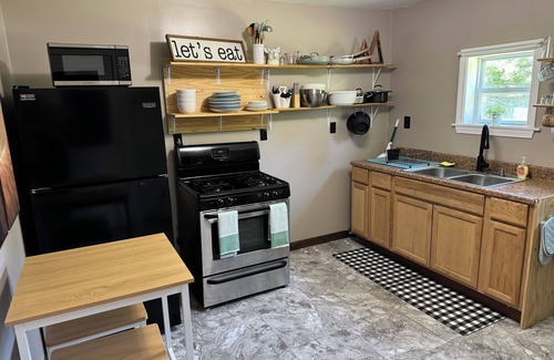 Oakland Apartment | The heart of the Belgrade Lakes