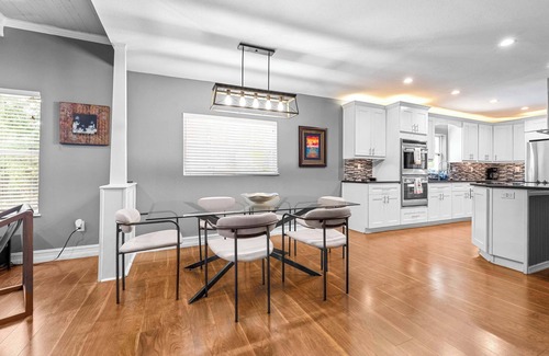 Tampa Heights House | The Heights Hideaway For 10