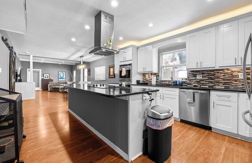 Tampa Heights House | The Heights Hideaway For 10