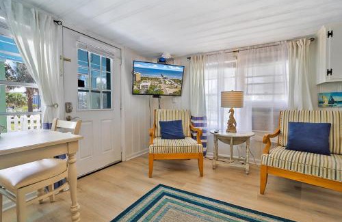 Downtown Myrtle Beach House | The Hemingway Cottage-Just Steps From The Beach! By Wavecrest Beach Vacations