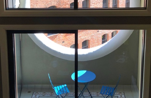 Dunedin City Centre Apartment | The Henry Matthews Apartment