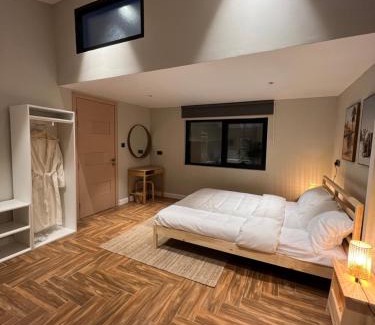 Abu Dhabi House | The Hidden Lodge