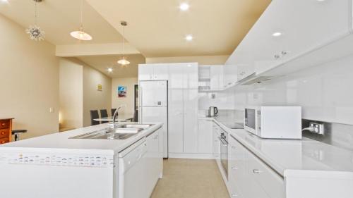 Kalimna House | The Hide Away