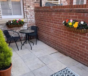 Chester House | The Hideaway