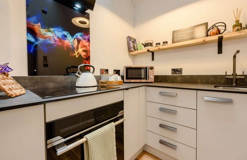 Pentregat House | The Hideaway - One Bedroom House, Sleeps 2