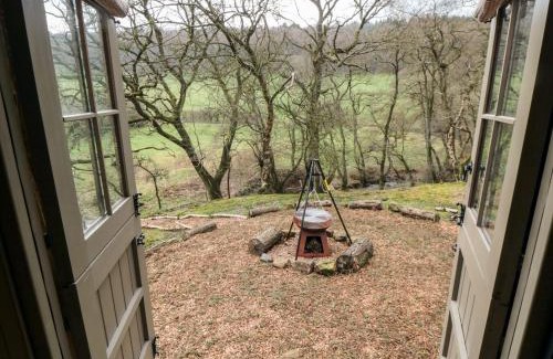 Scarborough House | The Hideaway, Shepherd's Hut
