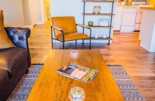 Chalet Village Condo | The Higher the Hair - 2BR Condo for 4 facing Park, Wifi