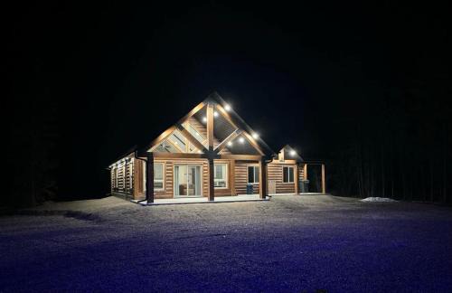 Valemount Villa | The Highmark Cabin