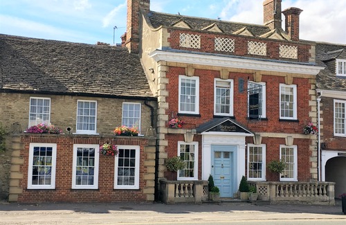Highworth Hotel | The Highworth Hotel