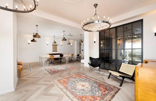 Harrow Apartment | The Hill by Nestor