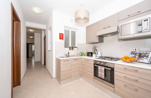Marsalforn Apartment | The Hillock South A12