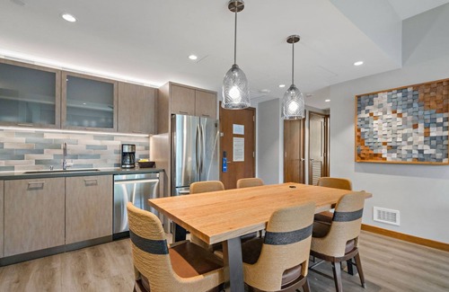 Kihei Villa | The Hilton Maui Bay Villas 2BR Resort View Suite!