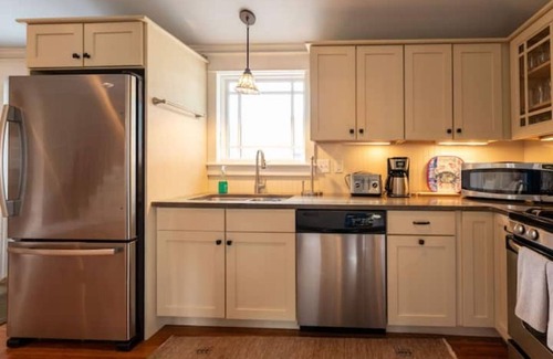 Manteo House | The Historic Austin House in Downtown Manteo