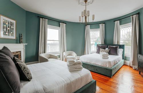 Staunton Hotel | The Historic Berkeley Place