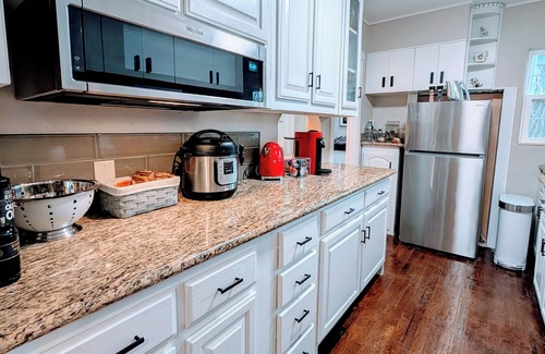 Lubbock House | The Holly Golightly 3/2/1 - Long-term Friendly - Newly renovated