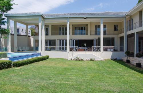 Houghton Estate House | The Houghton Villa