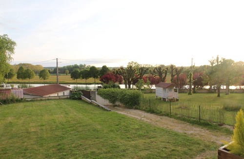 Ravieres House | The house and its garden on the Burgundy Canal
