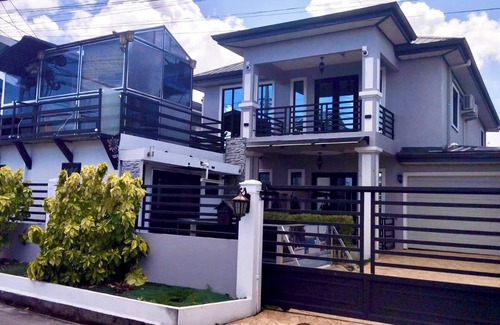 Claxton Bay House | The House of Praise 4Bd