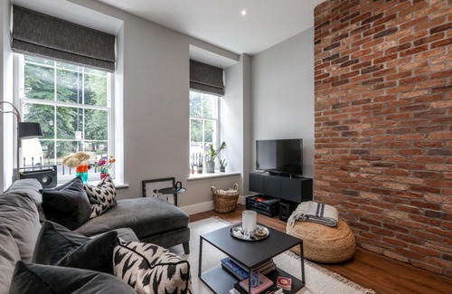 Saint Paul's Apartment | The Hubert #2 - Your Apartment