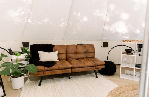 Fredericktown House | The Huckleberry Hideaway