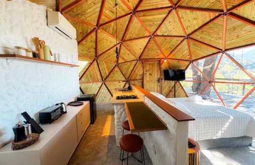 Paraisopolis Cabin | The Hype Domo
