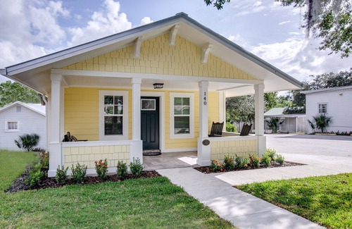 Mount Dora Cottage | The Ingram * 3 min walk to Downtown Mt. Dora!