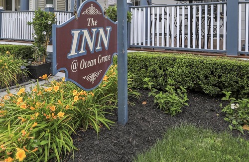 Ocean Grove Bed & Breakfast | The Inn at Ocean Grove - Sweet Violets
