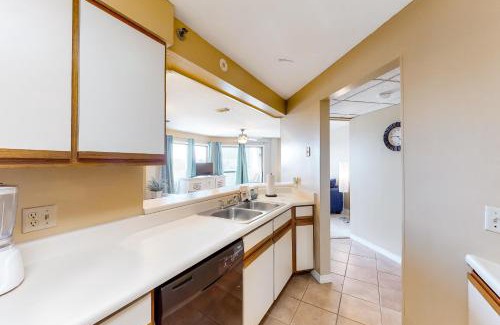 Gulf Lagoon Beach Apartment | The Inn at St. Thomas Square #1203B