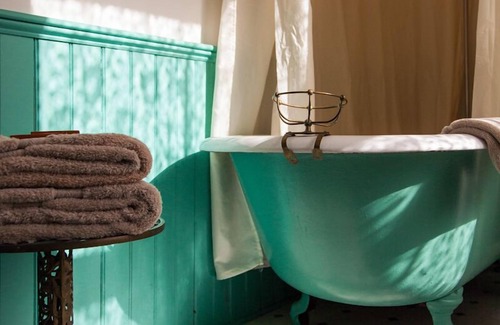 Eastham Bed & Breakfast | The Inn at the Oaks