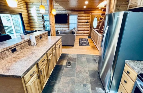 Saint Helens Cabin | The Inn Between at RRG