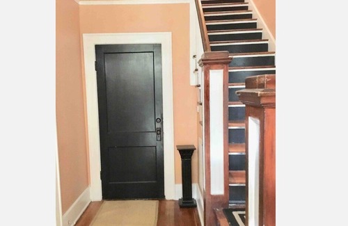 Eastside House | “The Inspiration” Affordable Long Term 30+ Nights