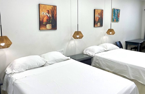 Montego Bay Hotel | The Irie Inn Room#3 AC, WiFi