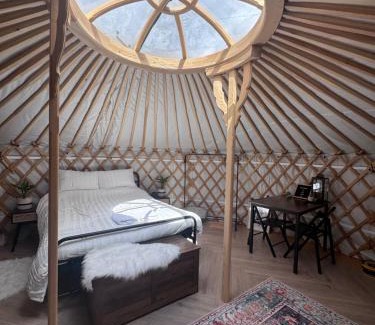 Messing Other | The Isla Yurt