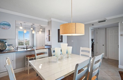Holiday Isle Condo | The Islander 512 - Sunset View Beach (Seasonally) Heated Pools