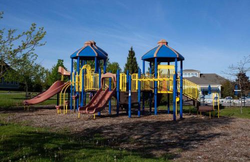Cherry Valley House | The Jackrabbit - 3 Summer Village