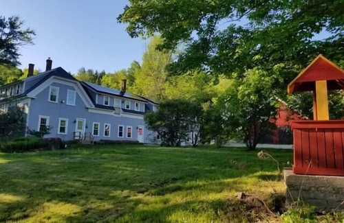 Jackson House | The Jackson House, Fireplaces, Pub, Hot Tub, Games